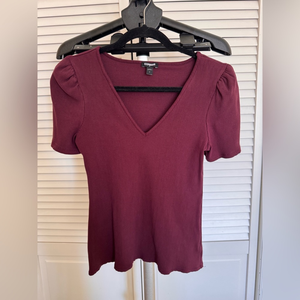 Express - Burgundy V-Neck Puff Sleeve Top size M